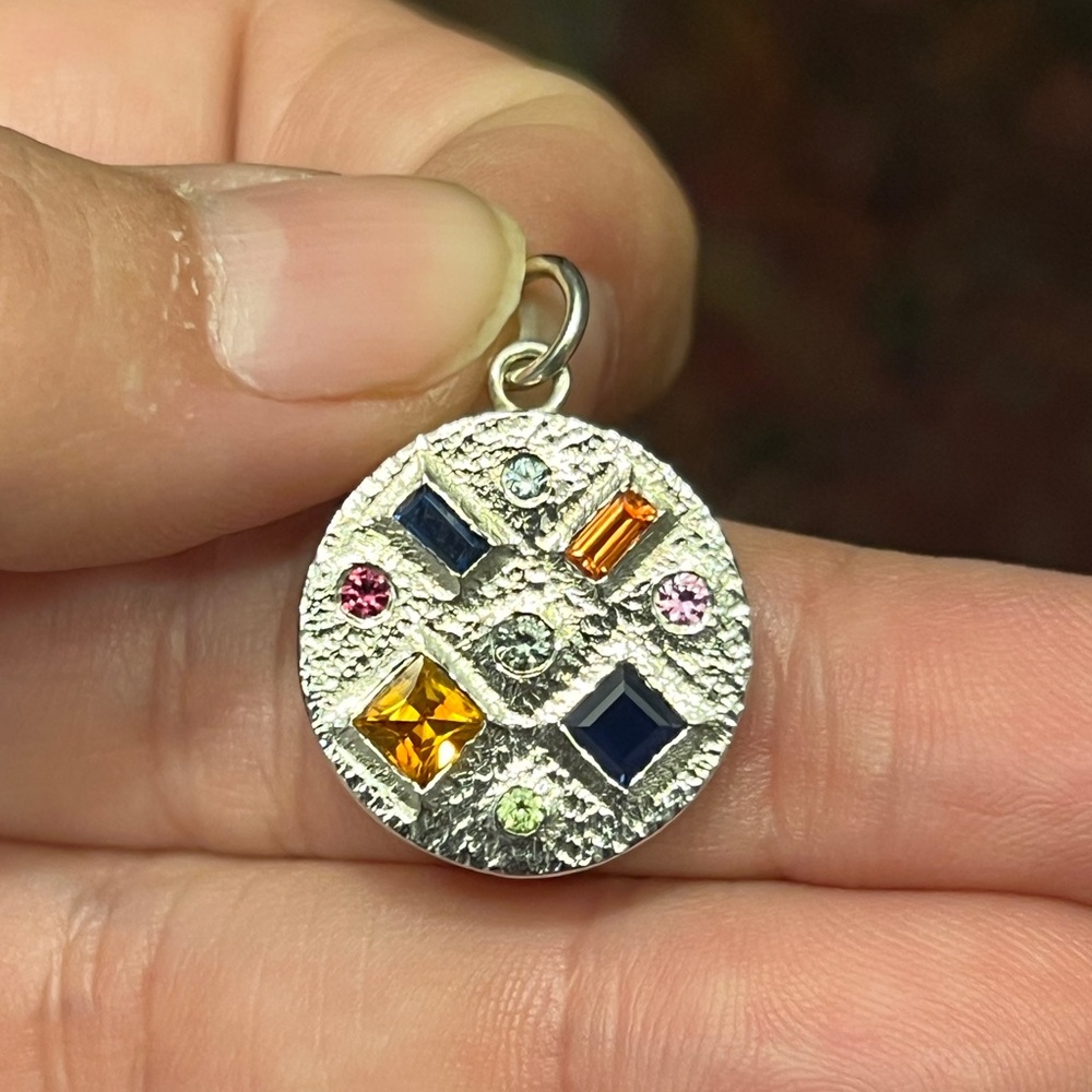 Elegant Multi-Gem Sapphire Sterling Silver Pendant